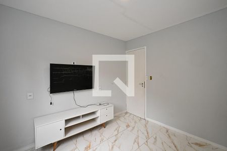 Quarto 1 de casa para alugar com 2 quartos, 44m² em Parque Assuncao, Taboão da Serra