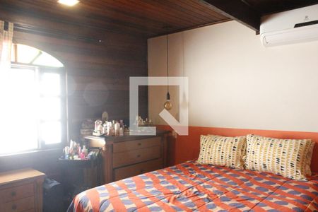 Quarto Suíte de casa de condomínio para alugar com 3 quartos, 400m² em Jacarepaguá, Rio de Janeiro