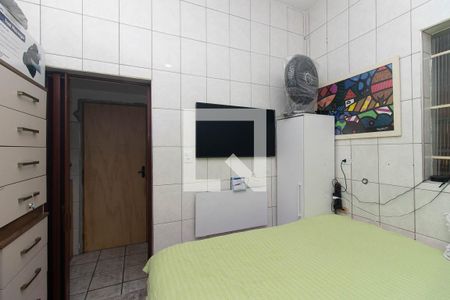 Suíte de casa à venda com 5 quartos, 240m² em Jardim Brasil (zona Norte), São Paulo