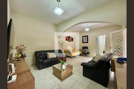 Casa para alugar com 3 quartos, 200m² em Renascença, Belo Horizonte