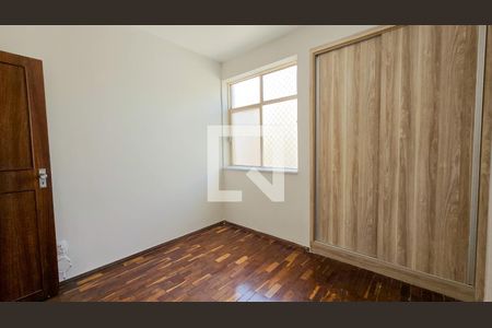 Apartamento à venda com 3 quartos, 97m² em Calafate, Belo Horizonte