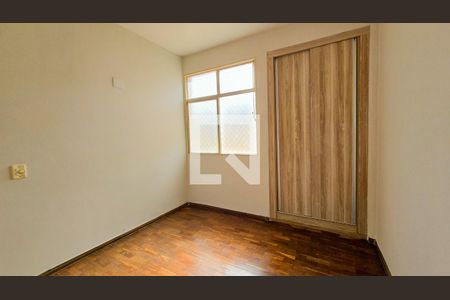 Apartamento à venda com 3 quartos, 97m² em Calafate, Belo Horizonte