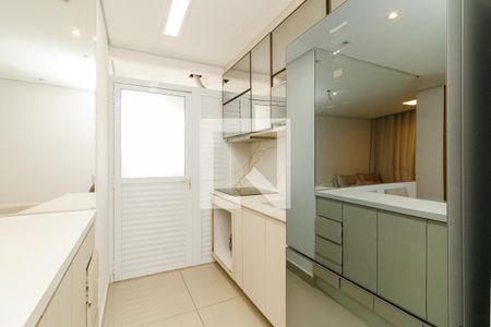 Cozinha de apartamento para alugar com 3 quartos, 58m² em Parque Edu Chaves, São Paulo