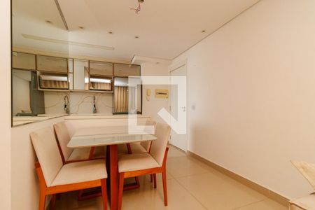 Sala de apartamento para alugar com 3 quartos, 58m² em Parque Edu Chaves, São Paulo