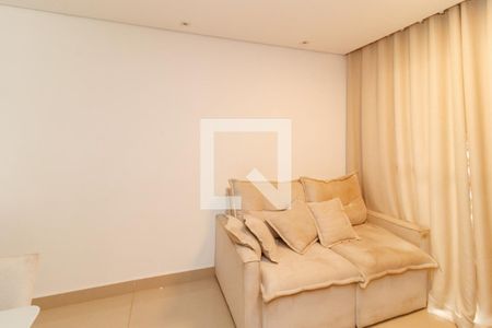 Sala de apartamento para alugar com 3 quartos, 58m² em Parque Edu Chaves, São Paulo