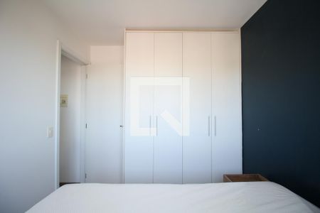 Quarto 1 de apartamento para alugar com 2 quartos, 40m² em Jardim Taboao, São Paulo
