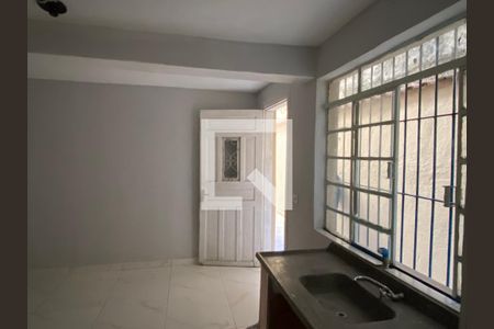 Sala -Cozinha de casa para alugar com 1 quarto, 50m² em Jardim das Flores, Osasco