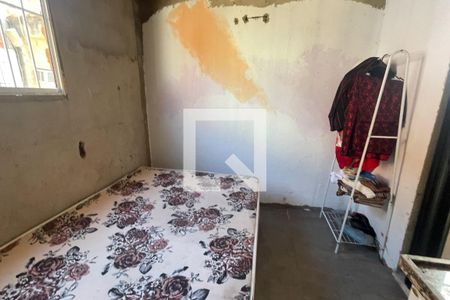 Quarto de casa para alugar com 2 quartos, 210m² em São Bento, Duque de Caxias