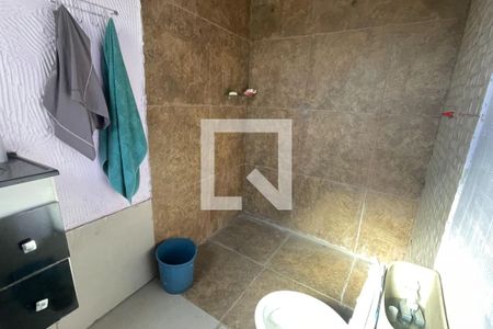 Banheiro de casa para alugar com 2 quartos, 210m² em São Bento, Duque de Caxias