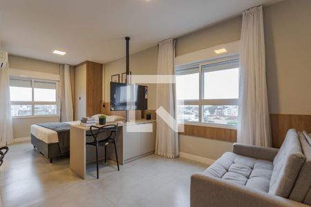 Sala/Quarto de kitnet/studio para alugar com 1 quarto, 43m² em Passo D’areia, Porto Alegre