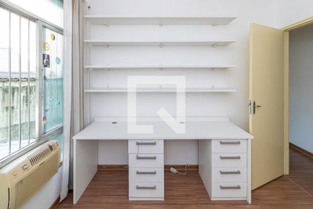 Quarto 1 - Mesa de escritório de apartamento para alugar com 2 quartos, 58m² em Irajá, Rio de Janeiro