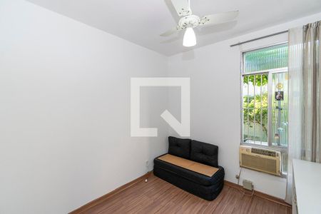 Quarto 1 de apartamento para alugar com 2 quartos, 58m² em Irajá, Rio de Janeiro