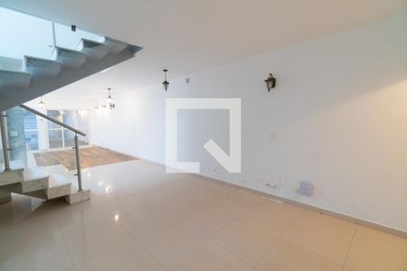 Sala de casa à venda com 3 quartos, 350m² em Planalto Paulista, São Paulo