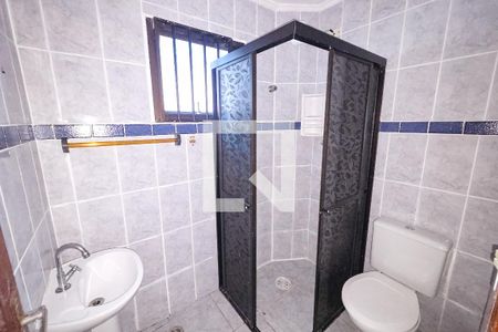 Banheiro de apartamento para alugar com 1 quarto, 70m² em Guilhermina, Praia Grande