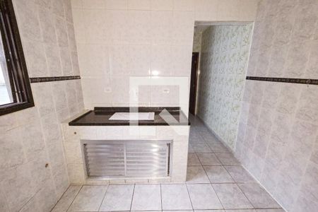 Cozinha de apartamento para alugar com 1 quarto, 70m² em Guilhermina, Praia Grande