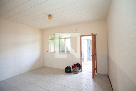 Sala de casa à venda com 5 quartos, 251m² em Água Branca, Contagem