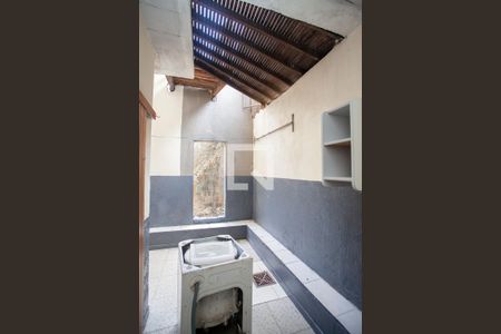 Cozinha e Área de Serviço de casa à venda com 5 quartos, 251m² em Água Branca, Contagem