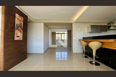Sala  de apartamento à venda com 4 quartos, 144m² em Coração Eucarístico, Belo Horizonte