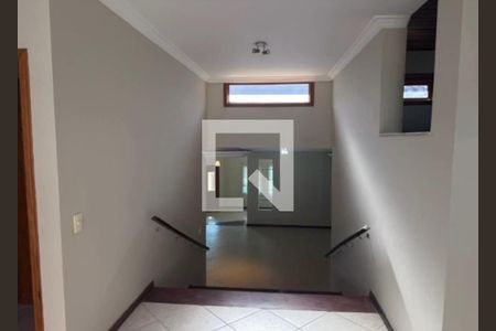 Escadas de casa de condomínio à venda com 3 quartos, 293m² em Nova Higienópolis, Barueri