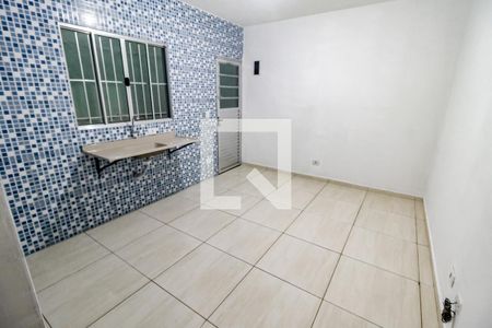 Cozinha de casa para alugar com 1 quarto, 30m² em Jardim Record, Taboão da Serra