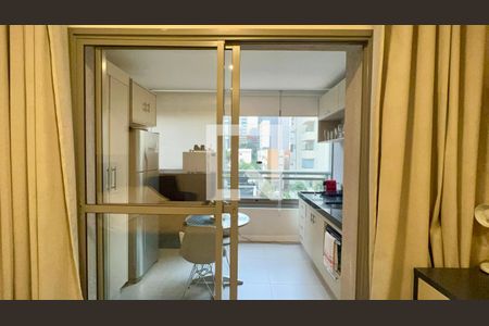 Cozinha de kitnet/studio à venda com 1 quarto, 30m² em Pinheiros, São Paulo