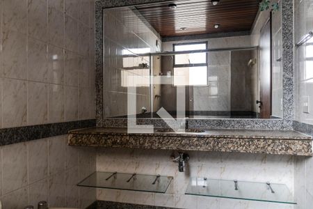 Banheiro da Suíte de apartamento à venda com 4 quartos, 160m² em Grajaú, Belo Horizonte