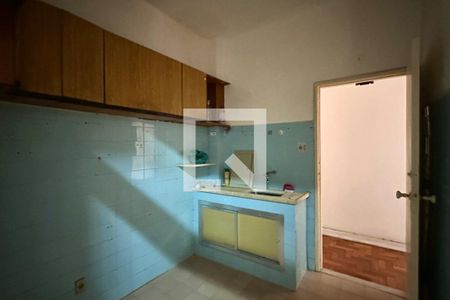 Cozinha de apartamento para alugar com 3 quartos, 95m² em Copacabana, Rio de Janeiro