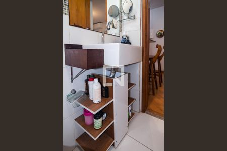 Banheiro de apartamento para alugar com 1 quarto, 34m² em Bela Vista, São Paulo