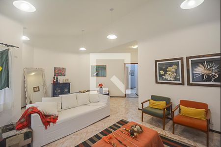 Sala de casa à venda com 3 quartos, 372m² em Parque dos Passaros, São Bernardo do Campo