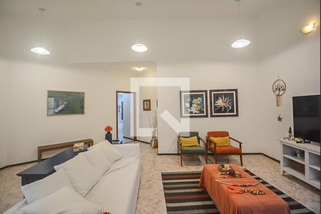 Sala de casa à venda com 3 quartos, 372m² em Parque dos Passaros, São Bernardo do Campo