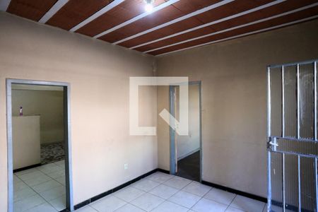 Sala de casa à venda com 2 quartos, 180m² em São Paulo, Belo Horizonte