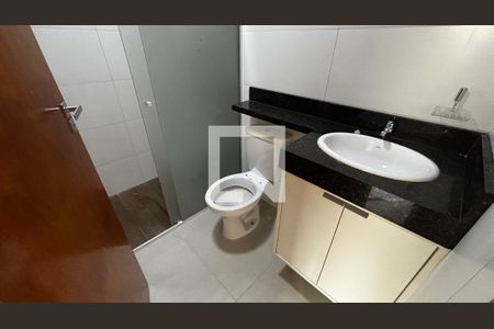 Banheiro de apartamento para alugar com 2 quartos, 48m² em Vila Alice, Santo André