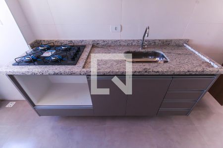 Sala/Cozinha de apartamento para alugar com 2 quartos, 40m² em Vila Canero, São Paulo