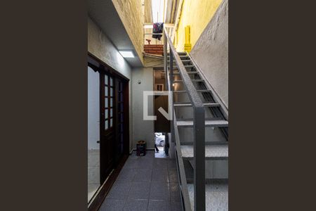 Escada de casa para alugar com 3 quartos, 120m² em Vila Silvia, São Paulo