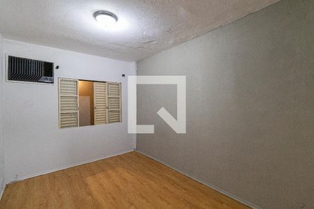 Quarto 1 de casa para alugar com 3 quartos, 120m² em Vila Silvia, São Paulo