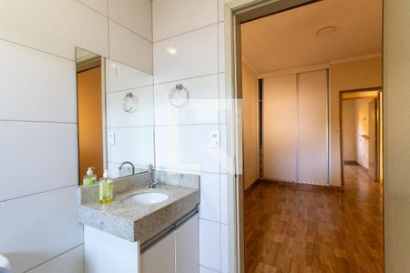 Banheiro da Suíte de casa à venda com 2 quartos, 100m² em Parque Cidade Campinas, Campinas