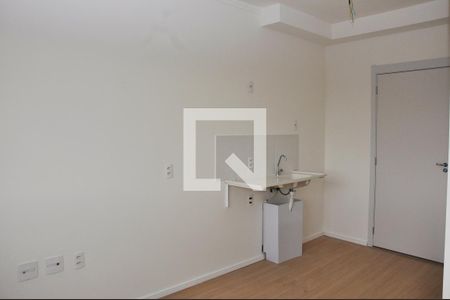 Kitnet / studio - Quarto e Cozinha de apartamento para alugar com 1 quarto, 17m² em Vila Jaguara, São Paulo