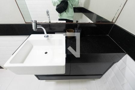 Banheiro de apartamento para alugar com 1 quarto, 44m² em Liberdade, São Paulo