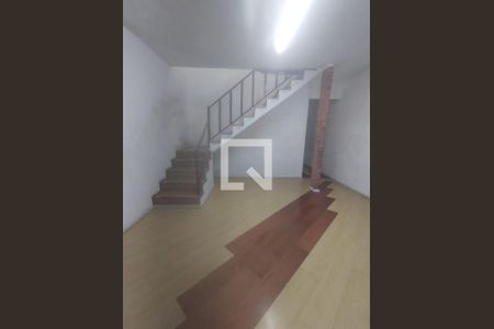 Sala de casa à venda com 3 quartos, 150m² em Cidade Líder, São Paulo