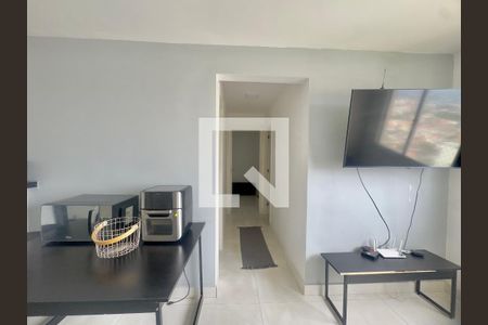 Sala de apartamento para alugar com 2 quartos, 45m² em Jardim Gracinda, Guarulhos