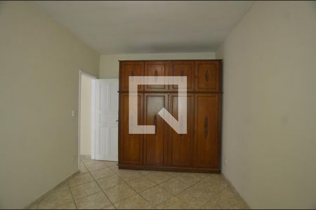 Quarto 1 de apartamento para alugar com 2 quartos, 103m² em Rocha Miranda, Rio de Janeiro