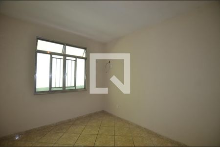 Quarto 1 de apartamento para alugar com 2 quartos, 103m² em Rocha Miranda, Rio de Janeiro