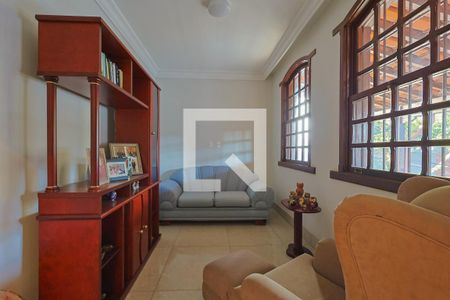 Casa à venda com 4 quartos, 300m² em Mangabeiras, Belo Horizonte