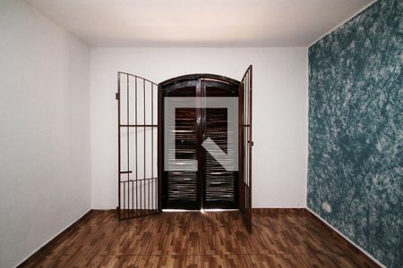 Quarto de casa para alugar com 1 quarto, 50m² em Jardim Nomura, Cotia