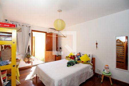Quarto 1 de casa à venda com 6 quartos, 250m² em Vila Madalena, São Paulo