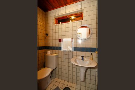 Lavabo de casa à venda com 6 quartos, 250m² em Vila Madalena, São Paulo
