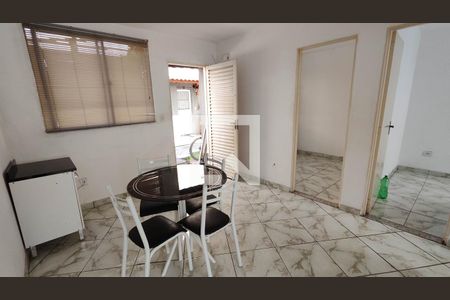 Sala de Estar / Jantar de casa de condomínio para alugar com 2 quartos, 55m² em Vila Cristina, Ferraz de Vasconcelos