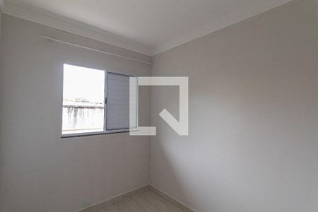 Quarto 1 de apartamento para alugar com 2 quartos, 42m² em Vila Carmosina, São Paulo