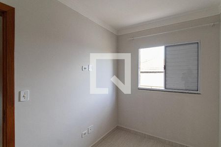 Quarto 1 de apartamento para alugar com 2 quartos, 42m² em Vila Carmosina, São Paulo