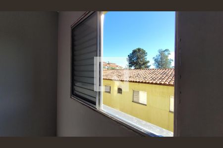 Quarto 01 de apartamento para alugar com 2 quartos, 42m² em Vila Ursulina, Itaquaquecetuba